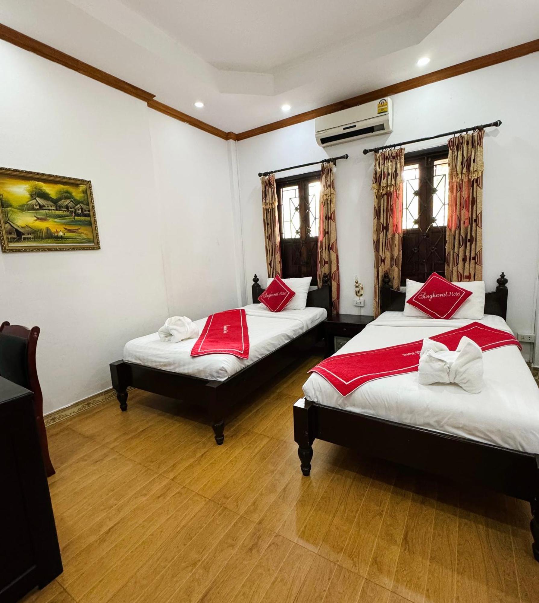 مبيت وإفطار لوانغ برابانغ Singharat Boutique House المظهر الخارجي الصورة