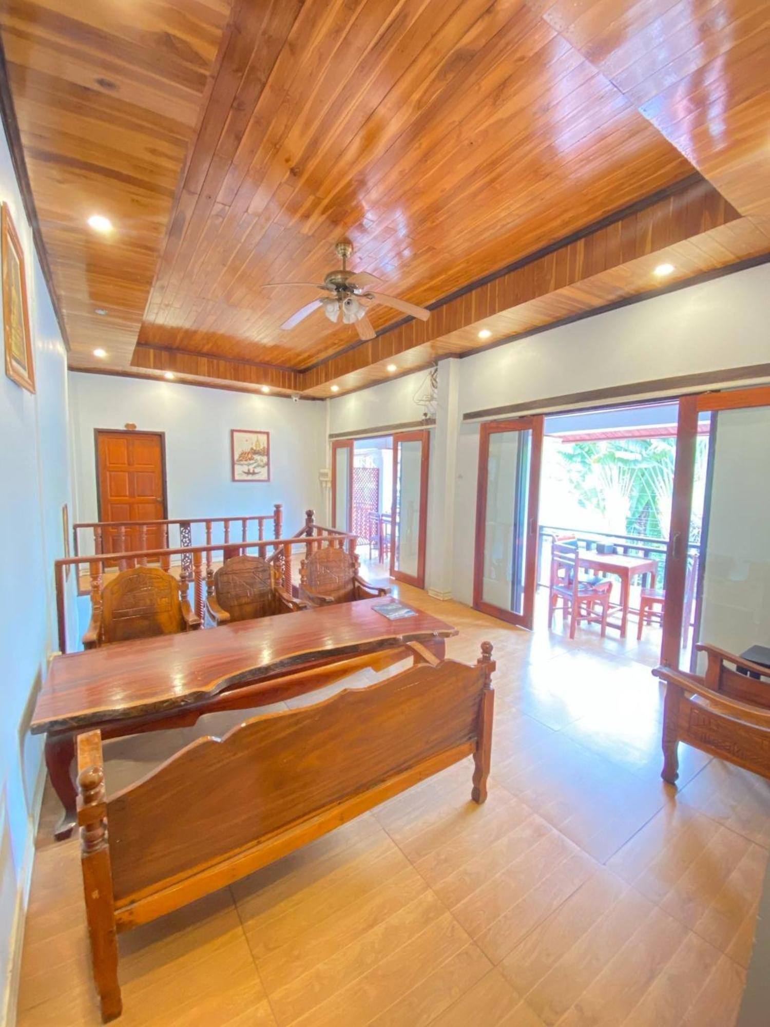 مبيت وإفطار لوانغ برابانغ Singharat Boutique House المظهر الخارجي الصورة