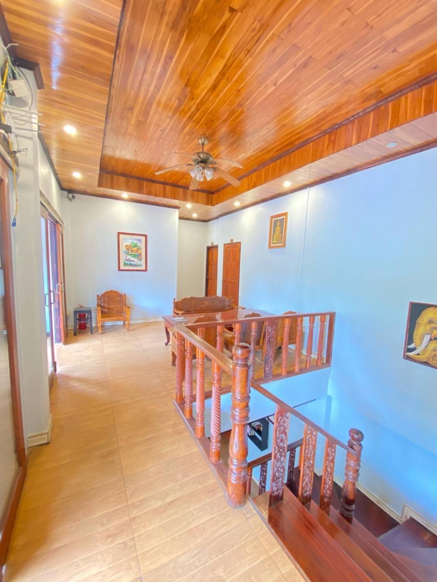 مبيت وإفطار لوانغ برابانغ Singharat Boutique House المظهر الخارجي الصورة