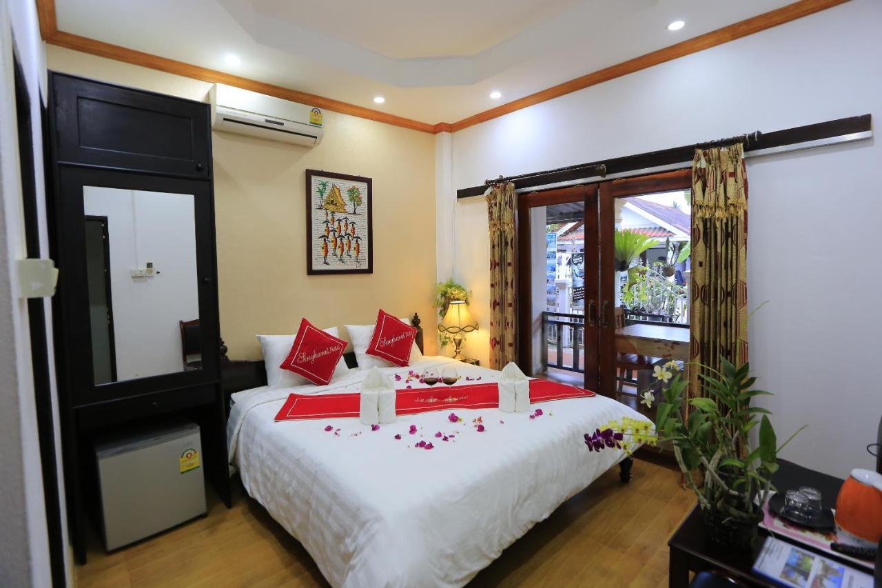 مبيت وإفطار لوانغ برابانغ Singharat Boutique House المظهر الخارجي الصورة
