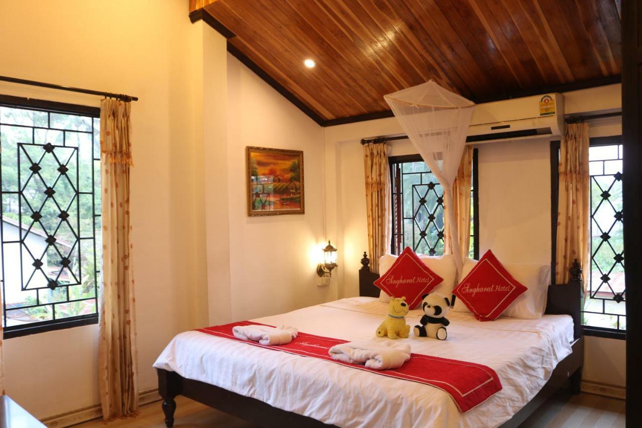 مبيت وإفطار لوانغ برابانغ Singharat Boutique House المظهر الخارجي الصورة