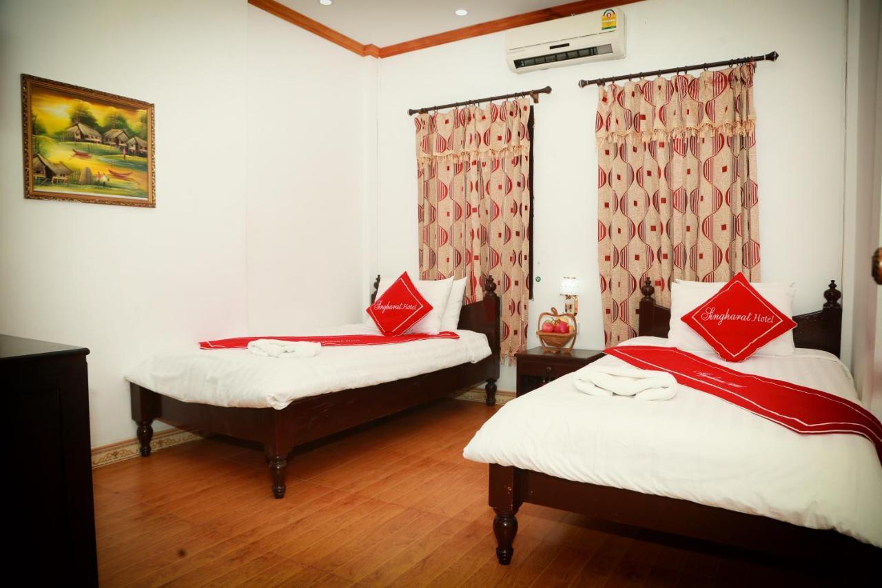 مبيت وإفطار لوانغ برابانغ Singharat Boutique House الغرفة الصورة